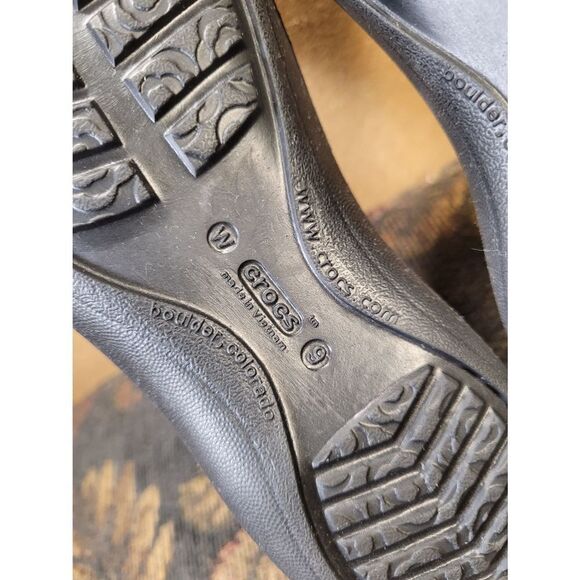 CROCS Womens Black Slingback Flats with Silver Rose Charm- Size 9 - Picture 8 of 10